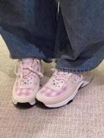 홍콩 울 샤넬 스타일 아빠 신발 여성용 2024 봄 새로운 스타일 인터넷 유명인 복고풍 두꺼운 밑창 스포츠 캐주얼 신발 트렌디 신발 - 이미지 4