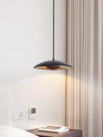 중세 스타일 고급 디자이너 레트로 블랙홀 스톤 플라잉 소서 이탈리아 미니멀리스트 바 침실 침대 옆 작은 샹들리에 - 이미지 3