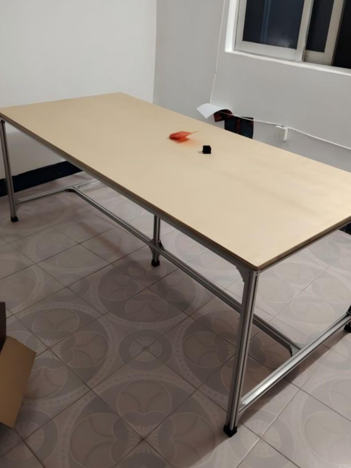 main_799517400987_0-1 심플한 알루미늄 자작나무 작업대 협상 테이블 상업용 책상 컴퓨터 테이블 사무실 긴 테이블 - 이미지 1