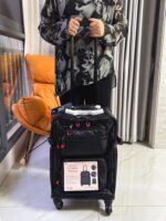 사진 트롤리 백팩 가방 남성용 18인치 캐빈 가방 20인치 범용 휠 운반 및 끌 수 있음 여행 가방 천 상자 가벼움 - 이미지 5