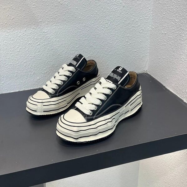 2024년 신상품 캐주얼 스포츠 거지화 다용도 두꺼운 밑창 정품 가죽 유행 로우탑 트렌디화 셀러브리티 스타일 디졸브화