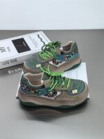 여성용 컬러풀 두꺼운 밑창 스포츠 캐주얼화 2024 봄 가을 신상 소가죽 레트로 아빠화 메시 통기성 스니커즈