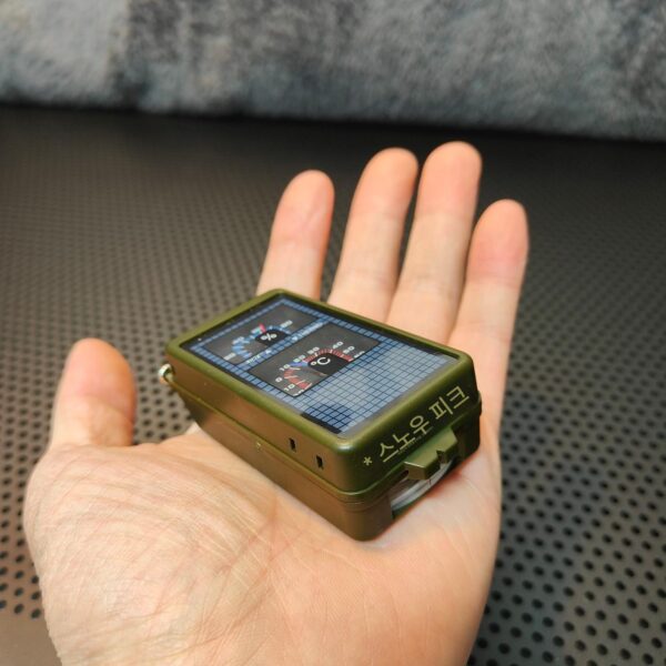 야외 캠핑 극한 야생 생존 장비 초다기능 나침반 온도계 습도계 소형 손전등