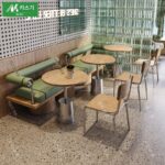 맞춤형 통나무 스타일 커피숍 견고한 목재 반원형 부스 소파 밀크티 스낵바 협상 여가 스테인리스 스틸 테이블과 의자 - 이미지 3