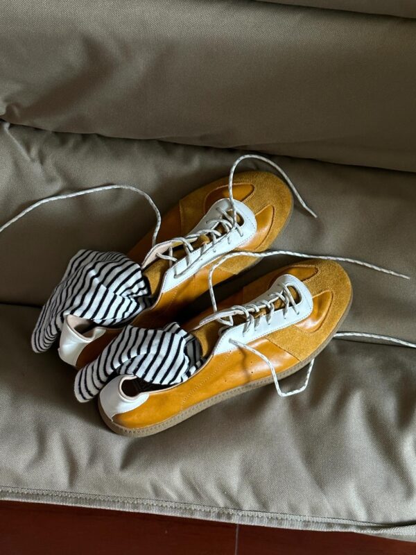 남성 및 여성용 카키 니치 독일 트레이닝화, 24s 새로운 다재다능한 캐주얼 스포츠화, 부드러운 표면 레트로 포레스트 검프화