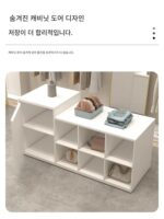 섬형 디스플레이 테이블은 심플한 모던 의류 매장 중앙에 배치되어 워터테이블 계산대 여성 의류 매장 카운터를 디스플레이합니다. - 이미지 5