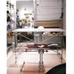 의류 매장 워터 테이블 스테인리스 스틸 라이트 축 아일랜드 쥬얼리 디스플레이 테이블 디스플레이 소품 아크릴 테이블 중앙에 배치 - 이미지 3