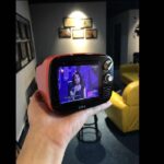 리모컨이 있는 레트로 스마트 게임 콘솔 미니 TV, WiFi에 연결하여 게임을 하고 비디오를 볼 수 있음 - 이미지 2