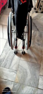 범용 전동 휠체어 역전 방지 휠 알루미늄 합금 롤오버 방지 및 기울기 브래킷 보조 휠 조절식 휠체어 액세서리 - 이미지 3