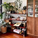 모던 심플 플로어 스탠딩 책장 다층 디스플레이 랙 산업 스타일 스테인리스 광축 스토리지 랙 - 이미지 3