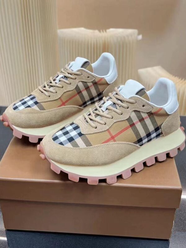 여성용 두꺼운 밑창 아빠화 정품 가죽 미끄럼 방지 레트로 플레드 천 포레스트 검프화 2024년 봄 신상품 스포츠 캐주얼화