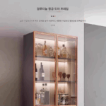 벽면에 붙은 식사 사이드보드 통합형 심플한 거실 홈 거실 맞춤형 와인 캐비닛 보관 유리 디스플레이 캐비닛 2024년 신제품 - 이미지 4