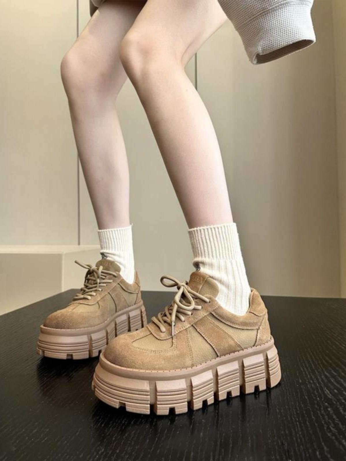 main_847784000126_0-1 메일라드 신제품 ~ 유럽산 프로스트 가죽 플랫폼 두꺼운 밑창 여성용 독일산 트레이닝화 2024 키 키우기 슬리밍 캐주얼화 - 이미지 1