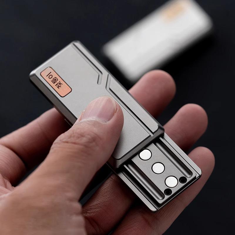 main_848289215087_0 매형 DJG 스마트 튜닝포크 초박 2층 자석 푸시카드 티타늄 합금 Q-bomb 팝 코인 감압 유물 장난감 - 이미지 1