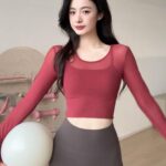 여성용 요가복 2024년 신스타일 가슴 패드 긴팔 상의 필라테스 트레이닝복 러닝 피트니스복