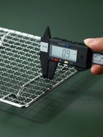 304 스테인리스 스틸 바베큐 그릴 사각형 오일 배출망 두껍고 굵은 발 그리드가 있는 작은 사각형 야외 바베큐 그릴망 - 이미지 4