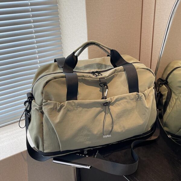대용량 단거리 여행 가방 2024년 신형 건식 및 습식 분리 스포츠 피트니스 가방 여행 대기 보관 수하물 가방