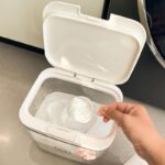 세탁비즈 보관함 대용량 밀폐형 방습 세탁가루 보관통 세탁세제 향비즈 방진용기 - 이미지 4