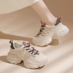 [정품 카운터] 올블랙 대드 슈즈 인스 트렌드 2024 신상 가을 겨울 여성화 플러스 벨벳 캐주얼 스포츠 - 이미지 2