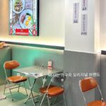 레트로 홍콩 스타일 테이블과 의자 조합 한국식 간식 바베큐 고기 쌀국수 케이터링 티 레스토랑 스테인리스 스틸 접이식 테이블 상업용 - 이미지 3