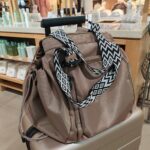 다양한 크래들 백 여성용 백팩 대용량 15개 포켓 싱글 백팩 핸드 러기지 백 비행기에 가지고 탈 수 있음 - 이미지 2