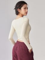 체스트 패드가 통합된 Bylure 요가 상의 크로스 플리츠 피트니스 의류 여성 가을 ​​겨울 필라테스 트레이닝 의류 - 이미지 3