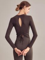 KAYANTY 요가복 상의, 아름다운 등을 위한 여성용 가슴 패드 포함 피트니스복 스포츠 긴팔 필라테스 트레이닝복 가을과 겨울 - 이미지 3