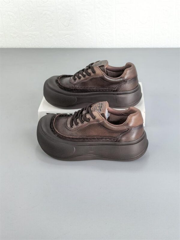 소가죽 레트로 플랫폼 슈즈 여성화 2025년 봄 신상 두꺼운 밑창 못생긴 큰 머리 슈즈 가벼운 스포츠 캐주얼 슈즈