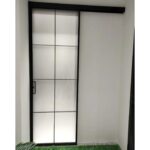 매우 좁은 싱글 트랙 싱글 리프 슬라이딩 도어 매달린 슬라이딩 도어 티타늄 마그네슘 알루미늄 합금 높은 공간 활용 방수 방습 공장 판매 - 이미지 3