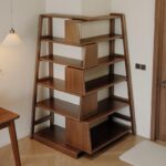 견고한 목재 코너 책장 바닥형 랙 코너 벽면 책 다층 수납 랙 어린이 그림책 랙 디스플레이 랙