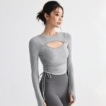 KAYANTY 여성용 스포츠 상의, 가슴 패드 포함, 속건성 섹시 홀로우 필라테스 피트니스 의류, 긴팔 요가 의류 - 이미지 2