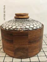 새로운 중국 호두 말린 과일 상자 칸막이는 고급 차 과일 접시 크리스탈 유리 덮개 원형 선물 상자 나무를 쌓을 수 있습니다 - 이미지 2