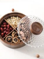 새로운 중국 호두 말린 과일 상자 칸막이는 고급 차 과일 접시 크리스탈 유리 덮개 원형 선물 상자 나무를 쌓을 수 있습니다 - 이미지 5