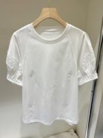 디자인센스 2025년 여름 신상 퍼프소매 다용도 라운드넥 반팔 티셔츠 나이감 감소 레이스 엣지 화이트 탑 여성용 - 이미지 4