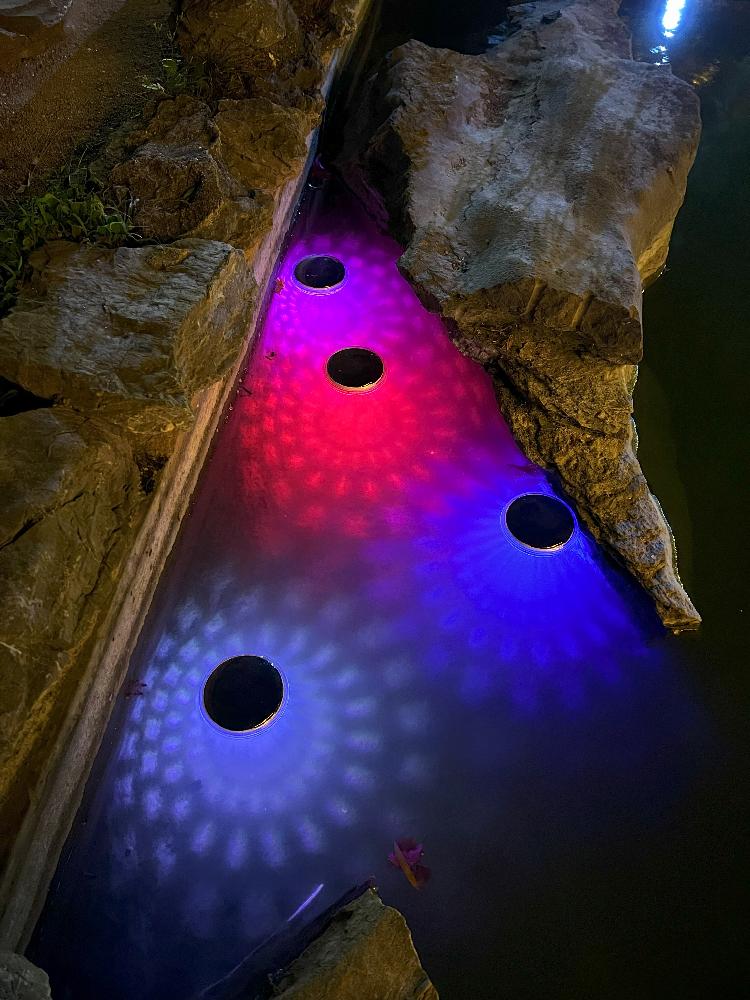 main_913031180006_0-1 태양광 실외 조명, 수면 조명, 연못 수면 조명, 조경 조명, 가정 수영장, 정원 조명, 방수 정원 조명 - 이미지 1