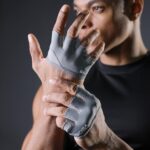 스포츠 피트니스 장갑 사이클링 트레이닝 남성용 철봉 풀업 특수 팜 가드 여성용 4개 손가락 미끄럼 방지 및 굳은살 방지 - 이미지 2