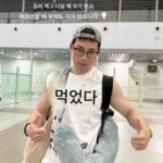 [저가항공사 아티팩트 U자형 베개] 옷을 넣어둘 수 있는 U자형 베개, 휴대용 여행 및 장거리 비행 보관용 U자형 베개 가방 - 이미지 3