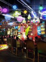 인터넷 유명인 지구본 별이 빛나는 하늘 램프 샹들리에 음악 레스토랑 바 클리어 바 상점 창의적인 분위기 별이 빛나는 하늘 장식 램프 - 이미지 2