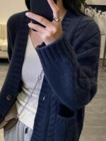 가을 겨울용 100% 순모 카디건 여성용 V넥 케이블 니트 두꺼운 스웨터 루즈한 레이지 니트 코트 맞춤 제작 가능 - 이미지 2