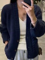 가을 겨울용 100% 순모 카디건 여성용 V넥 케이블 니트 두꺼운 스웨터 루즈한 레이지 니트 코트 맞춤 제작 가능 - 이미지 5