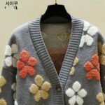 여성 니트 스웨터 재킷 2025년 신상품 봄 가을 스웨터 카디건 레이지 스타일 루즈 에이징 롱슬리브 V넥 탑 - 이미지 4