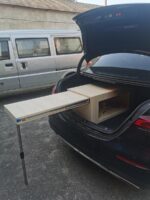 트렁크 풀아웃 작업대, 차량 보관 랙, 야외 피크닉 테이블, 텔레스코픽 접이식 스케이트보드 랙이 있는 차량 스톨 - 이미지 4