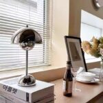 덴마크 꽃봉오리 테이블 램프 디자이너 북유럽 복고풍 테이블 램프 충전식 터치 중세 거실 침실 침대 옆 장식 램프 - 이미지 4