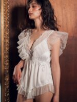 일본 구매 라비주르 아름다운 새틴 백 스플릿 레이스 반바지 가슴 패드 섹시 파자마