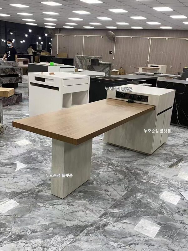 로그 스타일 록 보드 아일랜드 테이블 다이닝 테이블 통합 목재 그레인 록 보드 전위 바 테이블 트라버틴 록 보드 서프라이즈 스타일