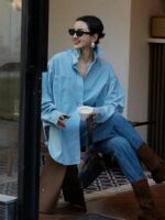 쇼핑몰에서 2025년 초봄 신상품을 출시하기 위해 카운터를 없앴습니다. 올해 인기 있는 핫 스타일은 독특하고 디자인도 아주 좋습니다. 파란색 셔츠도 정말 예쁘네요. - 이미지 3