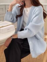 베이지색 루즈한 레이지 스타일 V넥 스웨터 카디건 여성 초봄 한국 버전 단색 다용도 중간 길이 니트 재킷 - 이미지 2