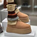 UGG2025 가을 겨울 신상품 양말 부츠 두꺼운 바닥 패션 딥 미니 숏 튜브 스노우 부츠 여성 1168170