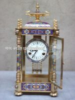 유럽 ​​및 미국 복고풍 탁상 시계 창의적인 진자 시계 거실 벽난로 클루아조네 에나멜 금도금 기계식 시계 - 이미지 3