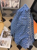 여성용 미국 레트로 프린트 데님 재킷 2025년 봄/가을 신상품 여성용 루즈 캐주얼 셔츠 라펠 긴팔 상의 - 이미지 2